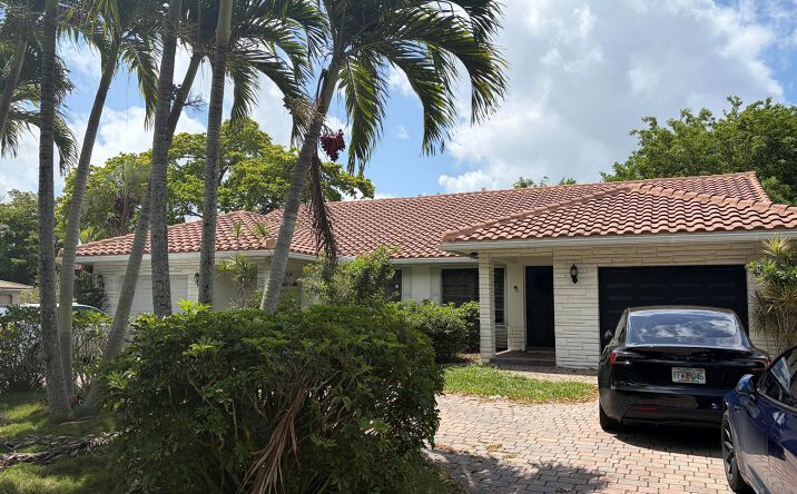 Pictures of Multifamily property located at 1410 NW 93rd Terrace, Coral Springs, FL 33071 for sales - image #1