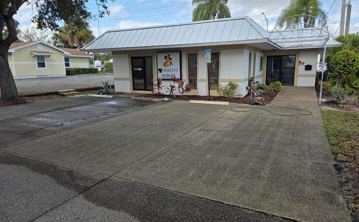 Pictures of Office, Retail, Special Purpose property located at 1100 SW Martin Downs Boulevard, Palm City, FL 34990 for sales - image #1