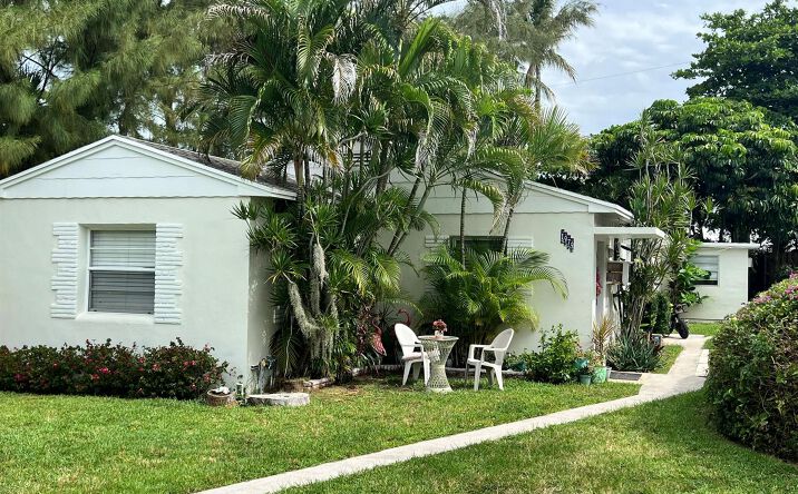 Pictures of Multifamily property located at 1979 NE 3rd Street # 4 #1-4, Deerfield Beach, FL 33441 for sales - image #1