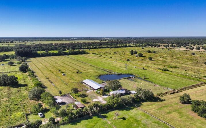 Pictures of Land property located at 7230 77th Street, Vero Beach, FL 32967 for sales - image #1