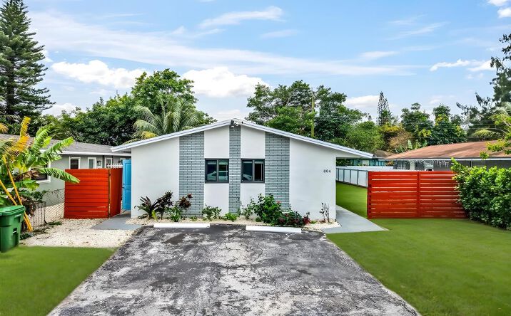 Pictures of Multifamily property located at 804 SW 28th Street # 2 #1-2, Fort Lauderdale, FL 33315 for sales - image #1