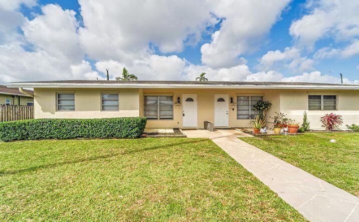 Pictures of Multifamily property located at 4681-4685 SW 43rd Terrace, Fort Lauderdale, FL 33314 for sales - image #1