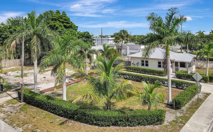 Pictures of Land property located at 11 SW 11th Avenue, Fort Lauderdale, FL 33312 for sales - image #1