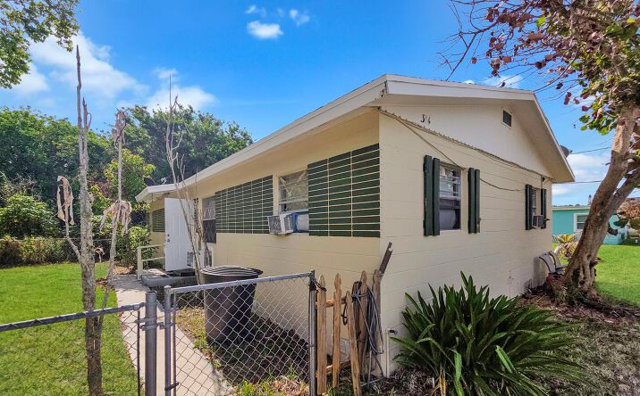 Pictures of Multifamily property located at 314 Dickson Drive, Fort Pierce, FL 34982 for sales - image #1