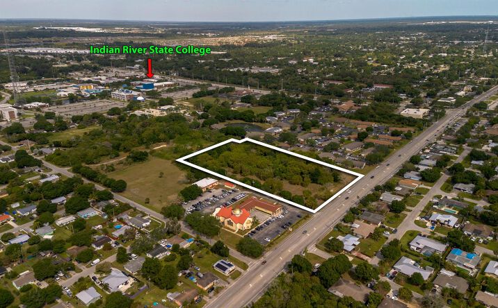 Pictures of Land property located at 2205 S 25th Street, Fort Pierce, FL 34947 for sales - image #1