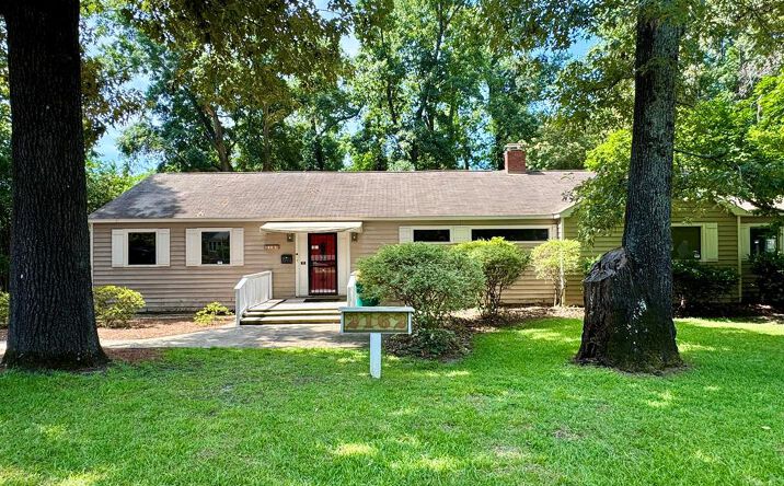 Pictures of Office property located at 2162 Ingleside Avenue, Macon, GA 31204 for sales - image #1