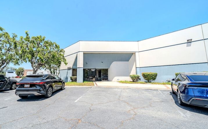 Pictures of Industrial property located at 6433 ALONDRA BLVD, PARAMOUNT, CA 90723 for sales - image #1