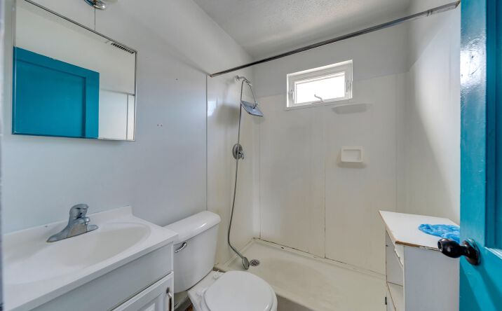 Pictures of Multifamily property located at 104 W Morning Glory Road, Wildwood Crest, NJ 08260-1305 for sales - image #1