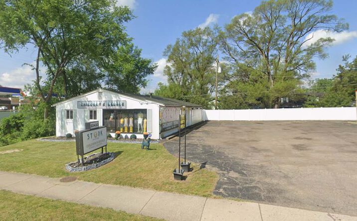Pictures of Retail property located at 22433 Middlebelt Road, Farmington Hills, MI 48336 for sales - image #1