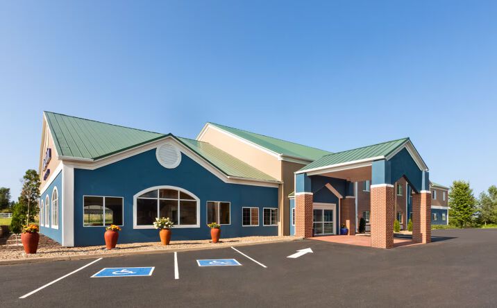 Pictures of Hospitality property located at 2210 W ST S, GRINNELL, IA 50112 for sales - image #1