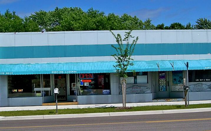 Pictures of Retail property located at 24 South Beechtree Street, Grand Haven, MI 49417 for sales - image #1
