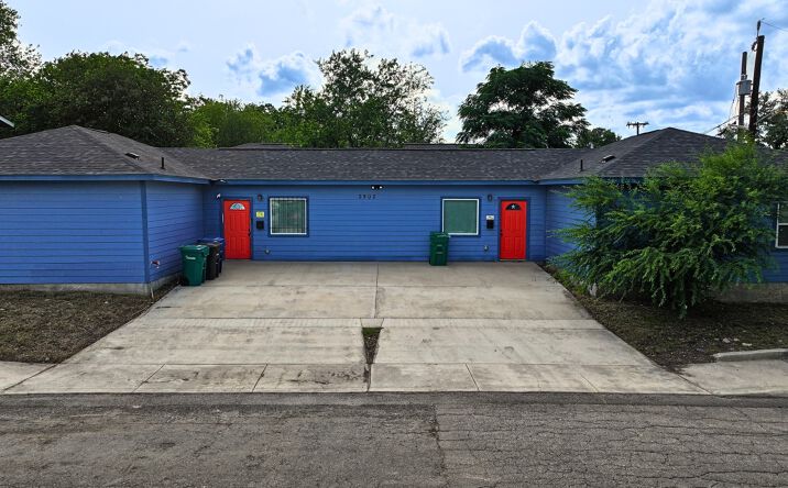 Pictures of Multifamily property located at 2902 S LAREDO ST, SAN ANTONIO, TX 78207 for sales - image #1