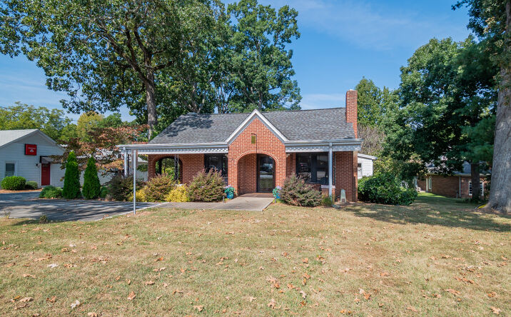 Pictures of Retail, Office, Land property located at 7841 Matthews Mint Hill Rd, Mint Hill, NC 28227 for sales - image #1