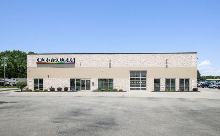 Pictures of Retail, Industrial, Special Purpose property located at 3912 17th Street, East Moline, IL 61244 for sales - image #1