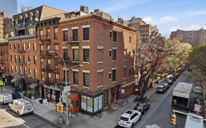 Pictures of Mixed Use, Retail, Multifamily property located at 242 Tenth Avenue, New York, NY 10001 for sales - image #1