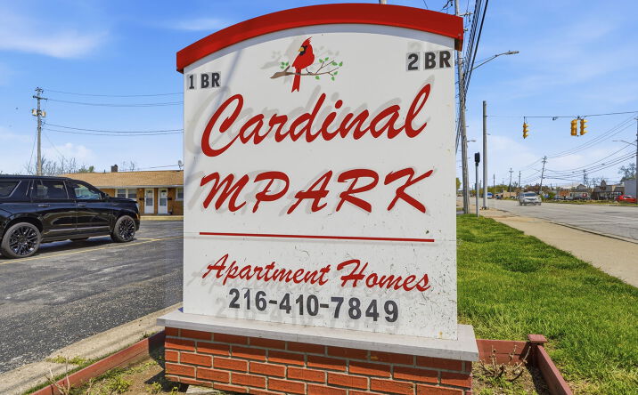 Pictures of Multifamily property located at 7559 MENTOR AVE, MENTOR, OH 44060 for sales - image #1
