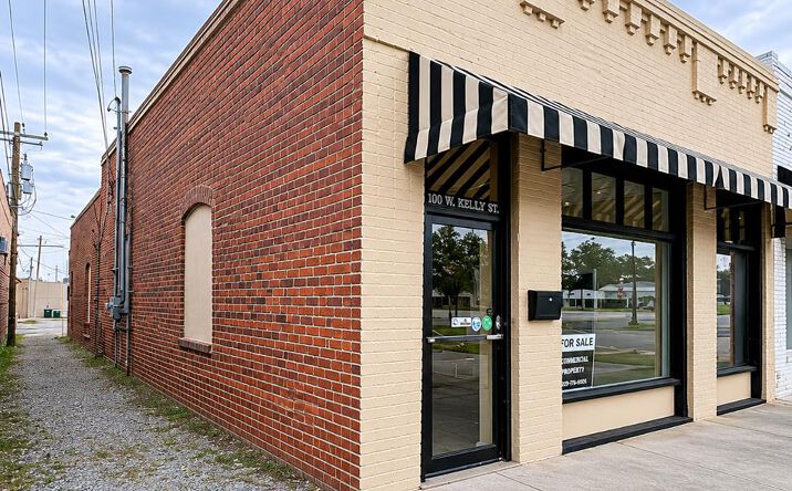 Pictures of Office property located at 109 W Kelly Street, Sylvester, GA 31791 for sales - image #1