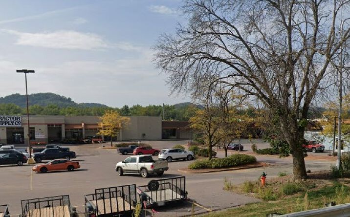 Pictures of Retail property located at 100-195 Richland Square, Richland Center, WI 53581 for sales - image #1
