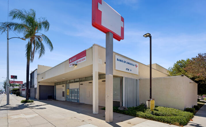 Pictures of Retail property located at 245 E HIGHLAND AVE, SAN BERNARDINO, CA 92404-3707 for sales - image #1
