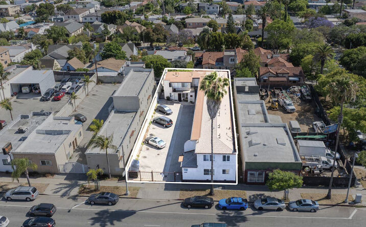 Pictures of Multifamily property located at 5022 W Washington Blvd, Los Angeles, CA 90016 for sales - image #1