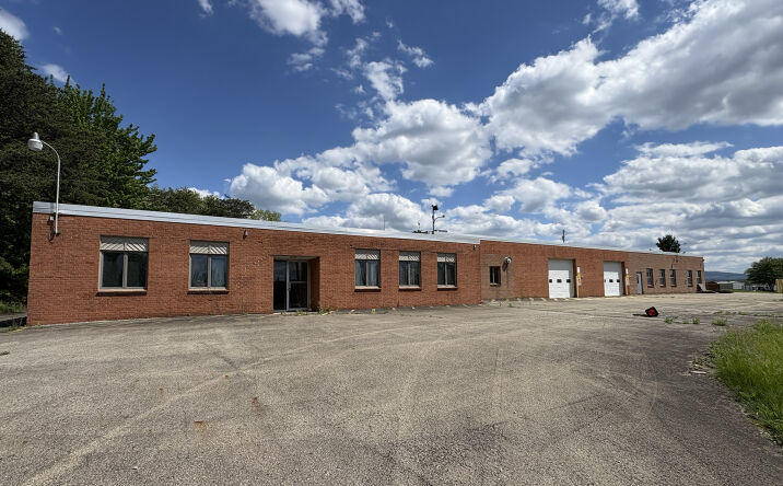 Pictures of Industrial, Office property located at 1452 Gun Club Rd, Uniontown, PA 15401 for sales - image #1