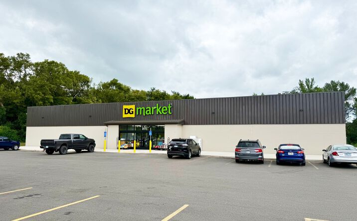 Pictures of Retail property located at 2121 Broadway Street South, Menomonie, WI 54751 for sales - image #1