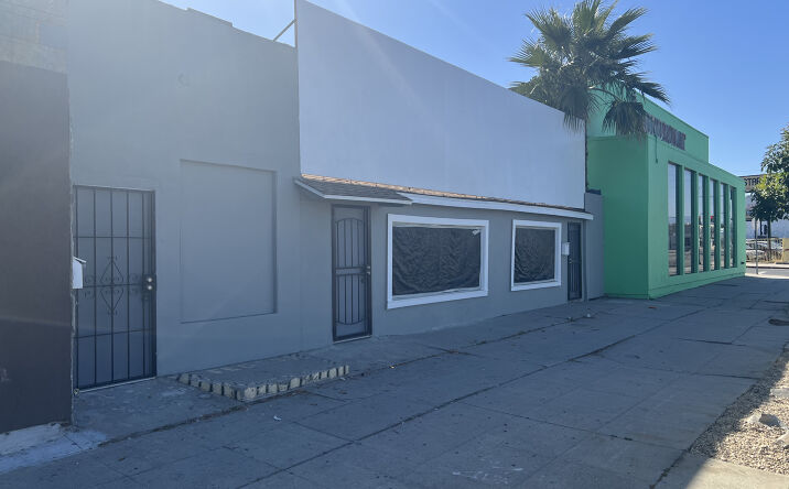 Pictures of Retail, Mixed Use property located at 5725 Lankershim Boulevard, Los Angeles, CA 91601 for sales - image #1