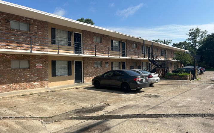 Pictures of Multifamily property located at 1015 West Pine Street, Hattiesburg, MS 39401 for sales - image #1