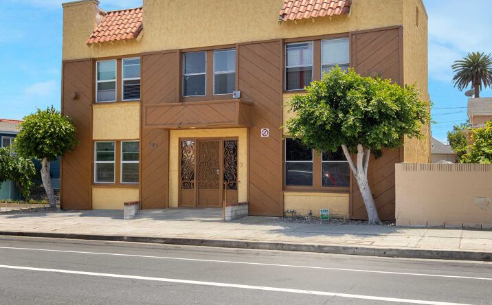 Pictures of Multifamily property located at 383 W 14th Street, San Pedro, CA 90731 for sales - image #1