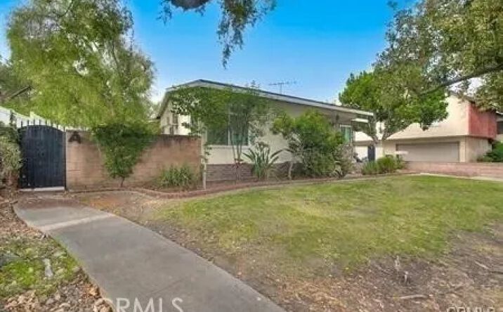 Pictures of Multifamily property located at 835 E Foothill Boulevard, Monrovia, CA 91016 for sales - image #1