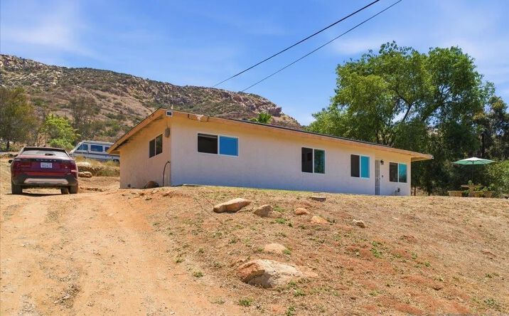 Pictures of Multifamily property located at 11305-7 Rocky Ln, Lakeside, CA 92040 for sales - image #1