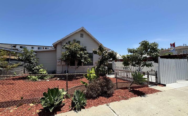 Pictures of Multifamily property located at 411-13 28th Street, San Diego, CA 92102 for sales - image #1
