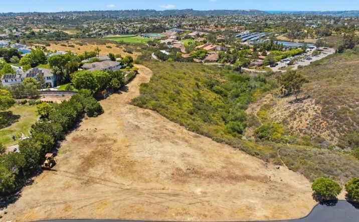 Pictures of Land property located at 2901 Wishbone, Encinitas, CA 92024 for sales - image #1