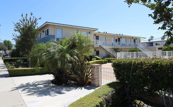 Pictures of Multifamily property located at 935 S Trident Street, Anaheim, CA 92804 for sales - image #1