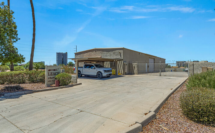 Pictures of Industrial property located at 400 E Frye Rd, Chandler, AZ 85225 for sales - image #1