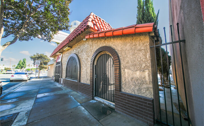 Pictures of Office property located at 13624 San Antonio Drive, Norwalk, CA 90650 for sales - image #1
