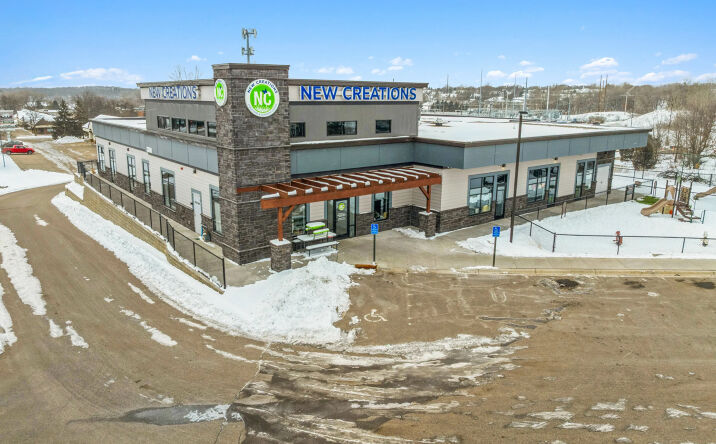 Pictures of Retail, Special Purpose property located at 13500 County Road 11, Burnsville, MN 55337 for sales - image #1
