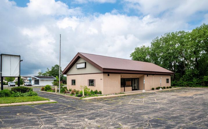 Pictures of Industrial, Office property located at 7319 N UNIVERSITY Street, Peoria, IL 61614 for sales - image #1