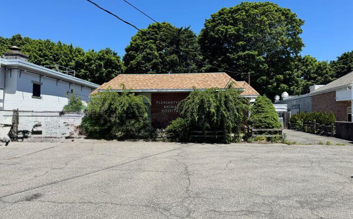 Pictures of Office property located at 479 Marble Avenue, Pleasantville, NY 10570 for sales - image #1