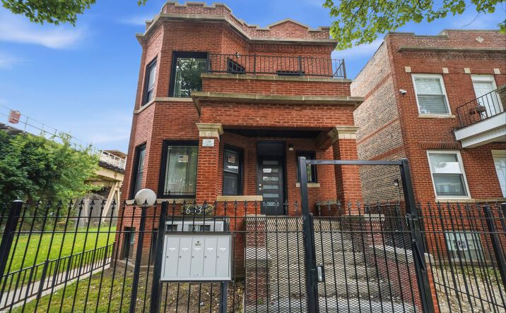 Pictures of Multifamily property located at 6331 S Elizabeth Street, Chicago, IL 60636 for sales - image #1