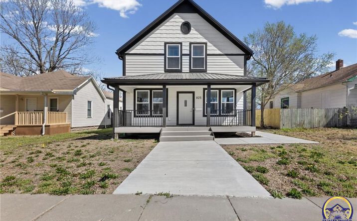 Pictures of Business for Sale property located at 825 S Main ST, Ottawa, KS 66067-2805 for sales - image #1