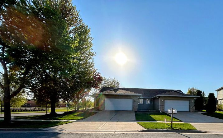 Pictures of Multifamily property located at 1053 Tamarack Way, Verona, WI 53593 for sales - image #1