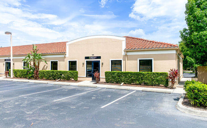 Pictures of Office property located at 3911 Golf Park Loop, Suite 105, Bradenton, FL 34203 for sales - image #1