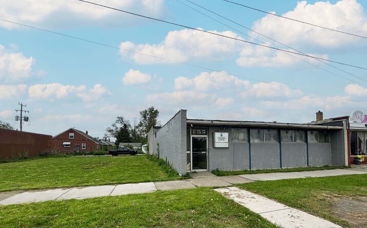 Pictures of Retail property located at 20524 & 20538 W Warren Ave, Detroit, MI 48228 for sales - image #1