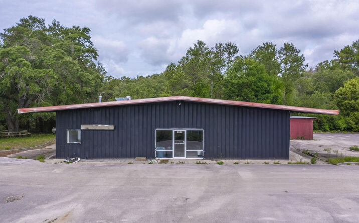 Pictures of Retail property located at 13919 Hwy 77, Southport, FL 32409 for sales - image #1