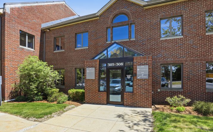 Pictures of Office property located at 100 Conifer Hill Drive, Danvers, MA 01923 for sales - image #1