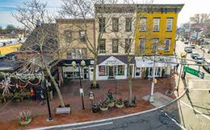 6 E Main St Freehold, Freehold