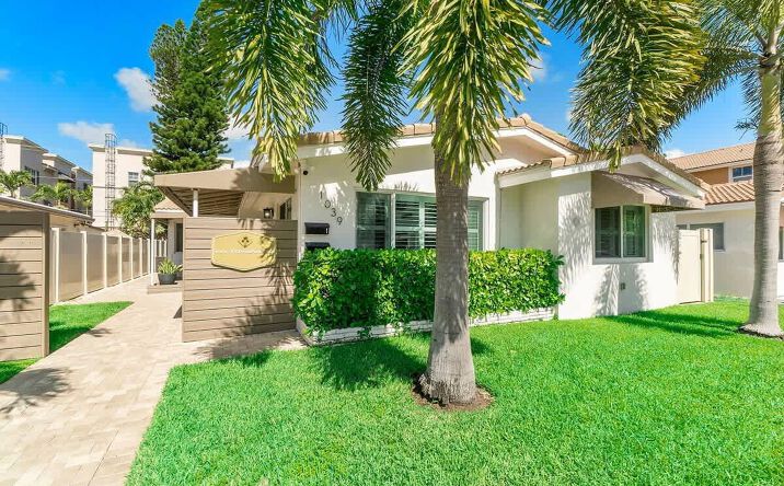 Pictures of Multifamily property located at 1039 N Victoria Park Road # 3 #1-3, Fort Lauderdale, FL 33304 for sales - image #1