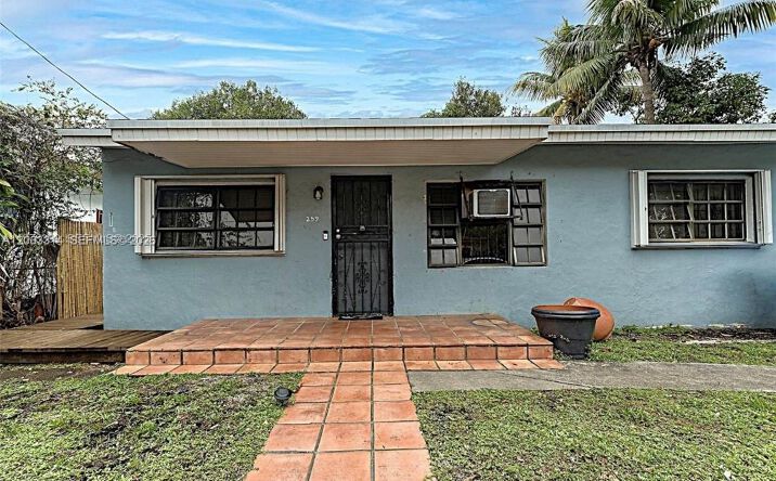 Pictures of Multifamily property located at 259 NE 56th St, Miami, FL 33137 for sales - image #1