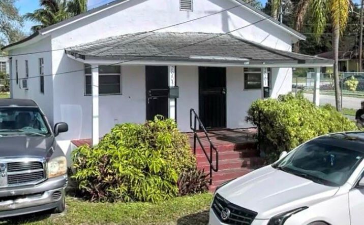 Pictures of Multifamily property located at 2901 NW 48th Street, Miami, FL 33142 for sales - image #1